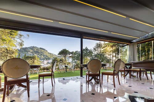 Sintra Marmòris Palace