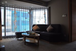 Desk, blackout drapes, free WiFi - Gotel Capital (Beijing)
