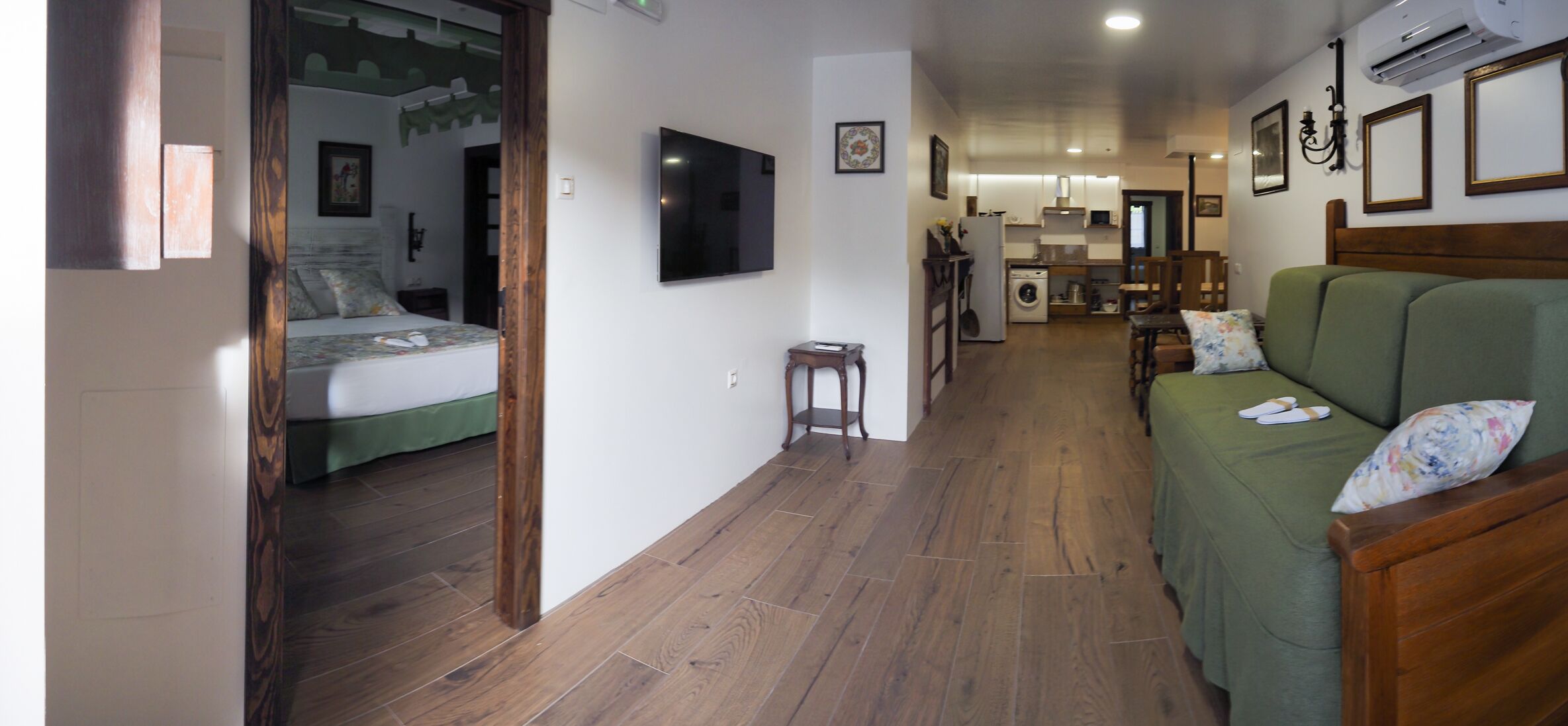 deluxe apartment, accessible, ensuite (12) | lounge