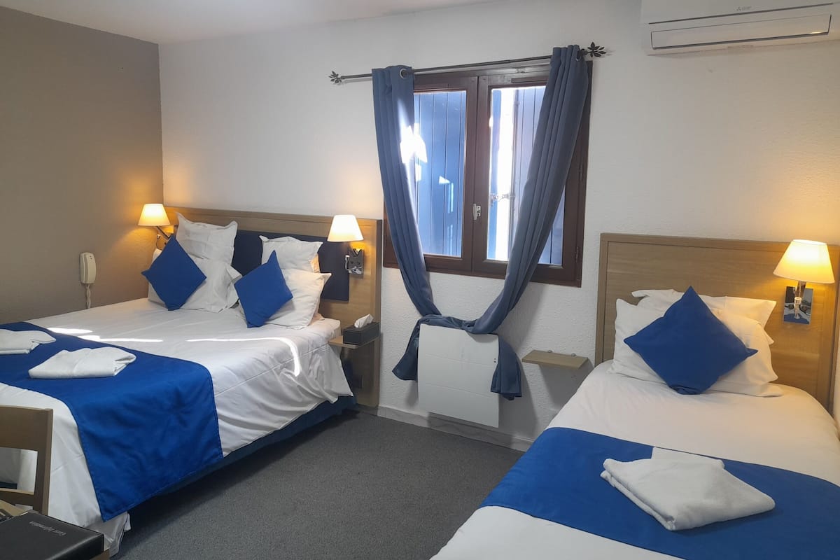 Triple Room, Private Bathroom | 1 bedroom