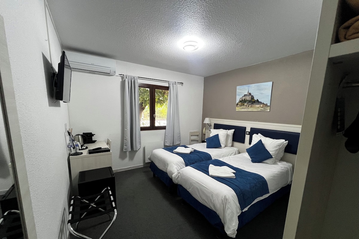 Classic-Doppel- oder -Zweibettzimmer