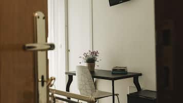 Comfort Triple Room, Ensuite (camera 1) | Miscellaneous