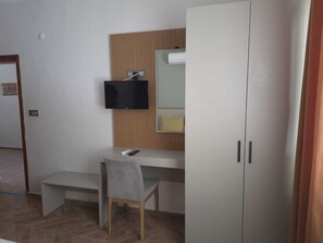Double Room | Iron/ironing board, free cribs/infant beds, free WiFi - Imbat Pansiyon (Bozcaada)