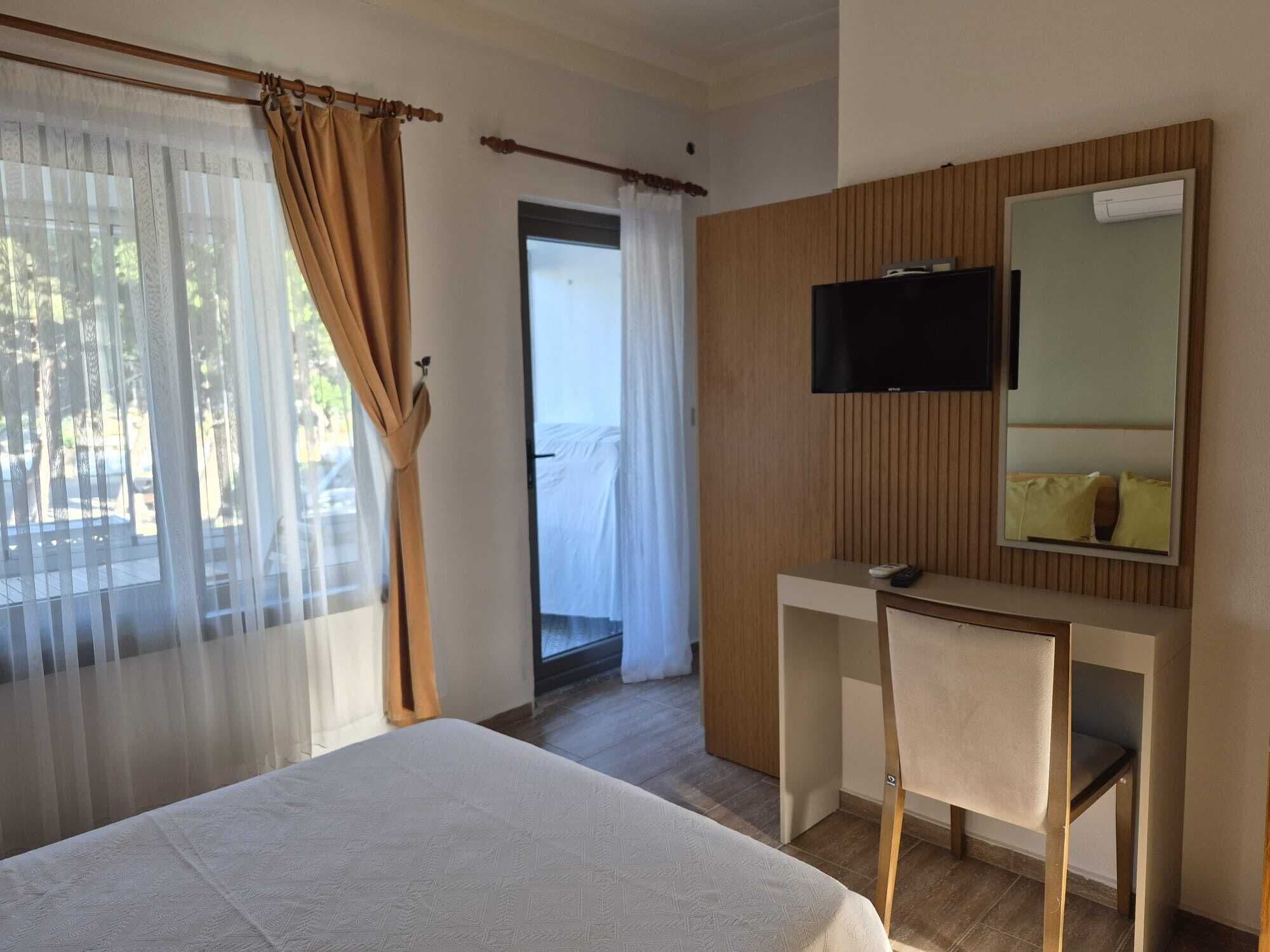 Double Room | Iron/ironing board, free cots/infant beds, free WiFi