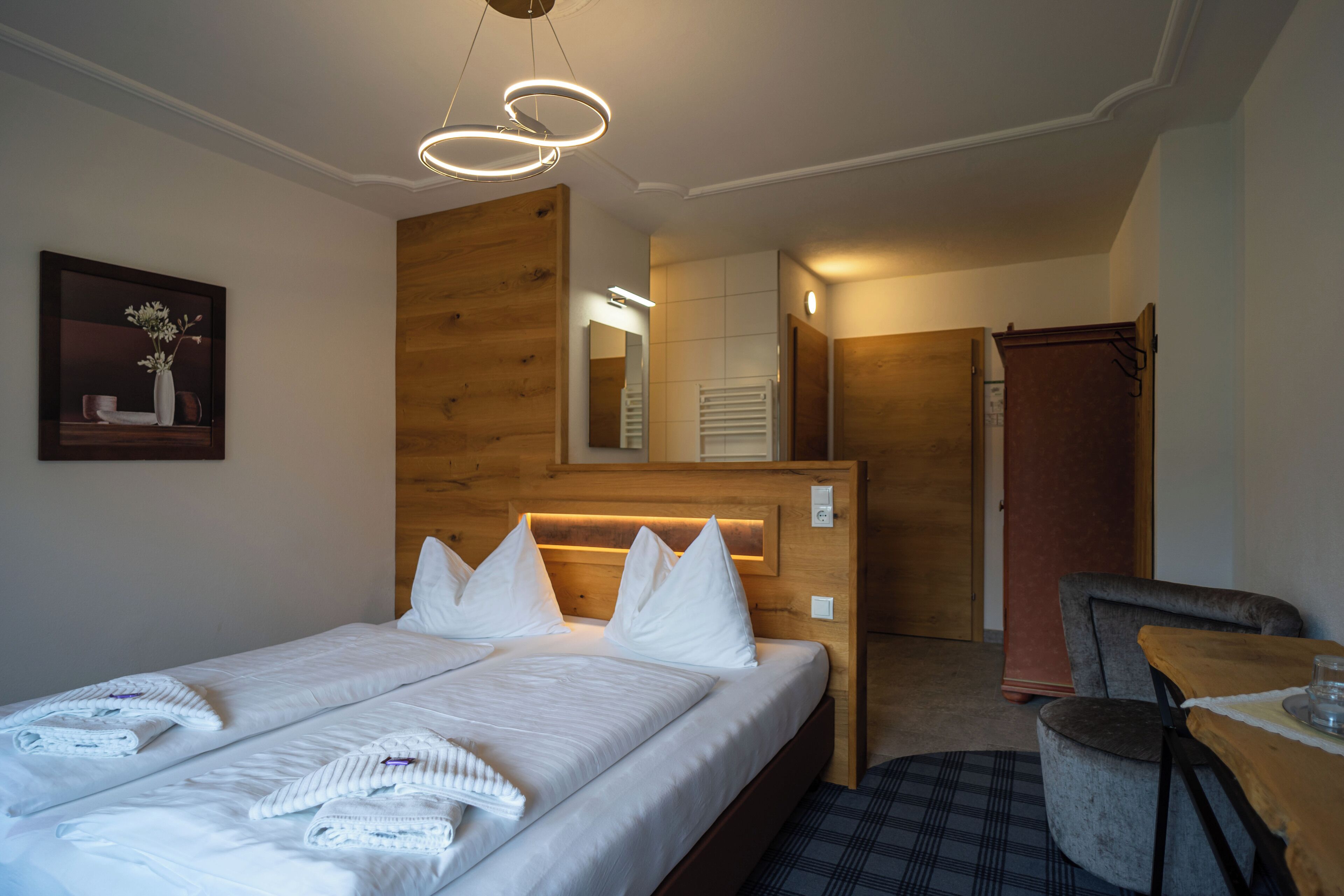 Comfort-Doppelzimmer, Balkon | Schreibtisch, Babybetten, kostenloses WLAN, Bettwäsche