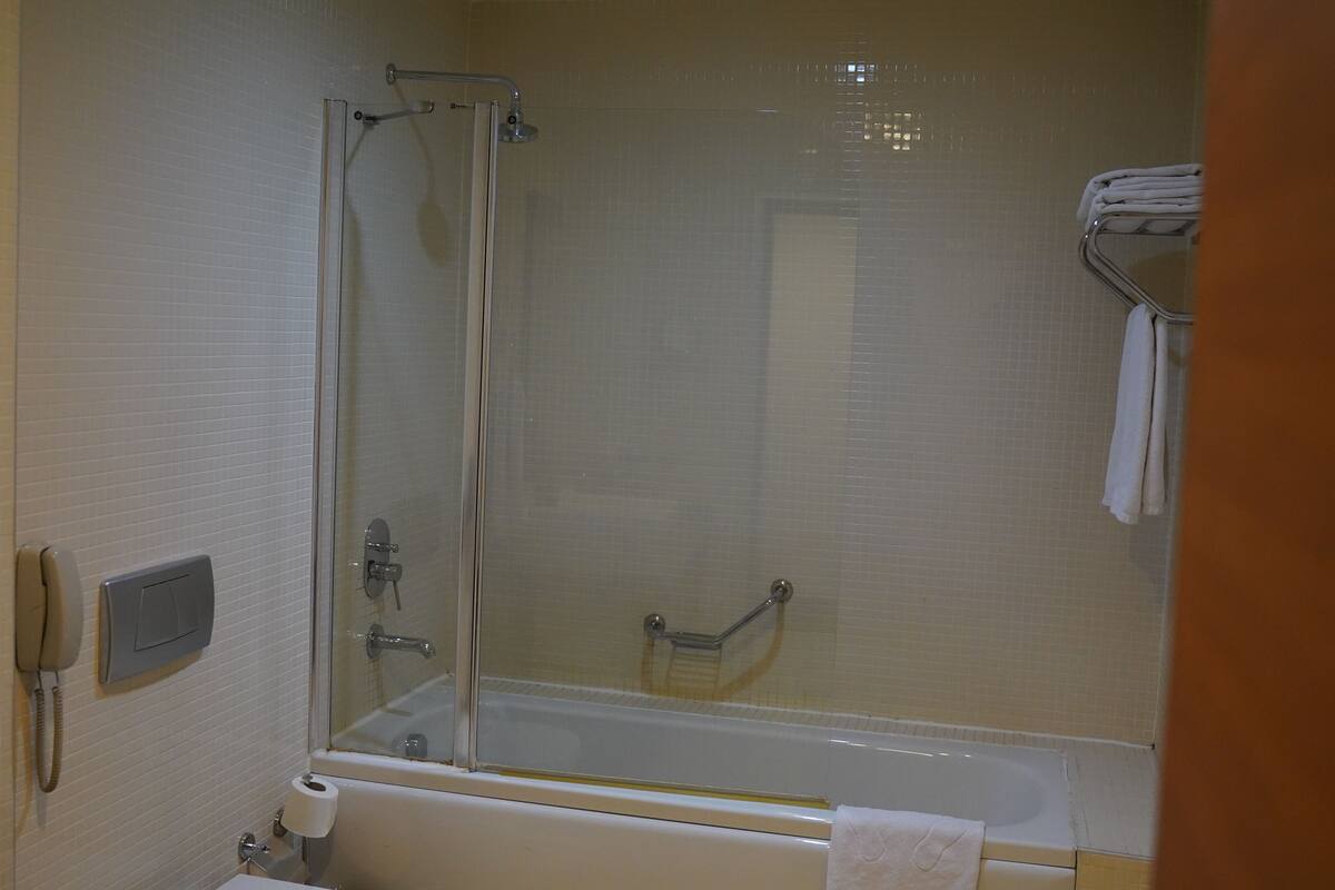 minibar, in-room safe, desk, soundproofing