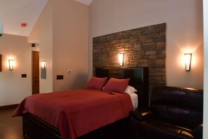 Premium bedding, individually decorated, desk, laptop workspace