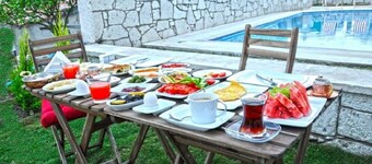 Alacati Lucky Angel Hotel