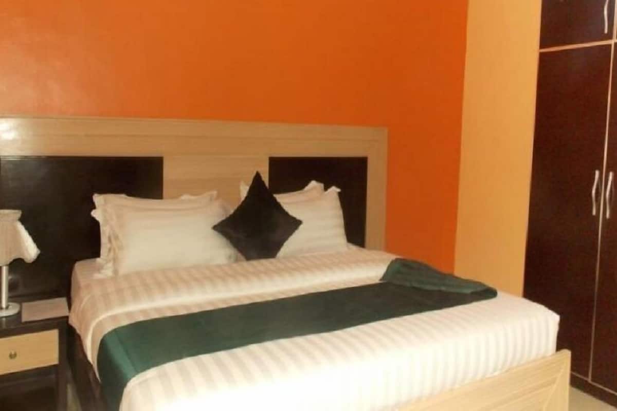 1 Schlafzimmer, BĂŒgeleisen/BĂŒgelbrett
