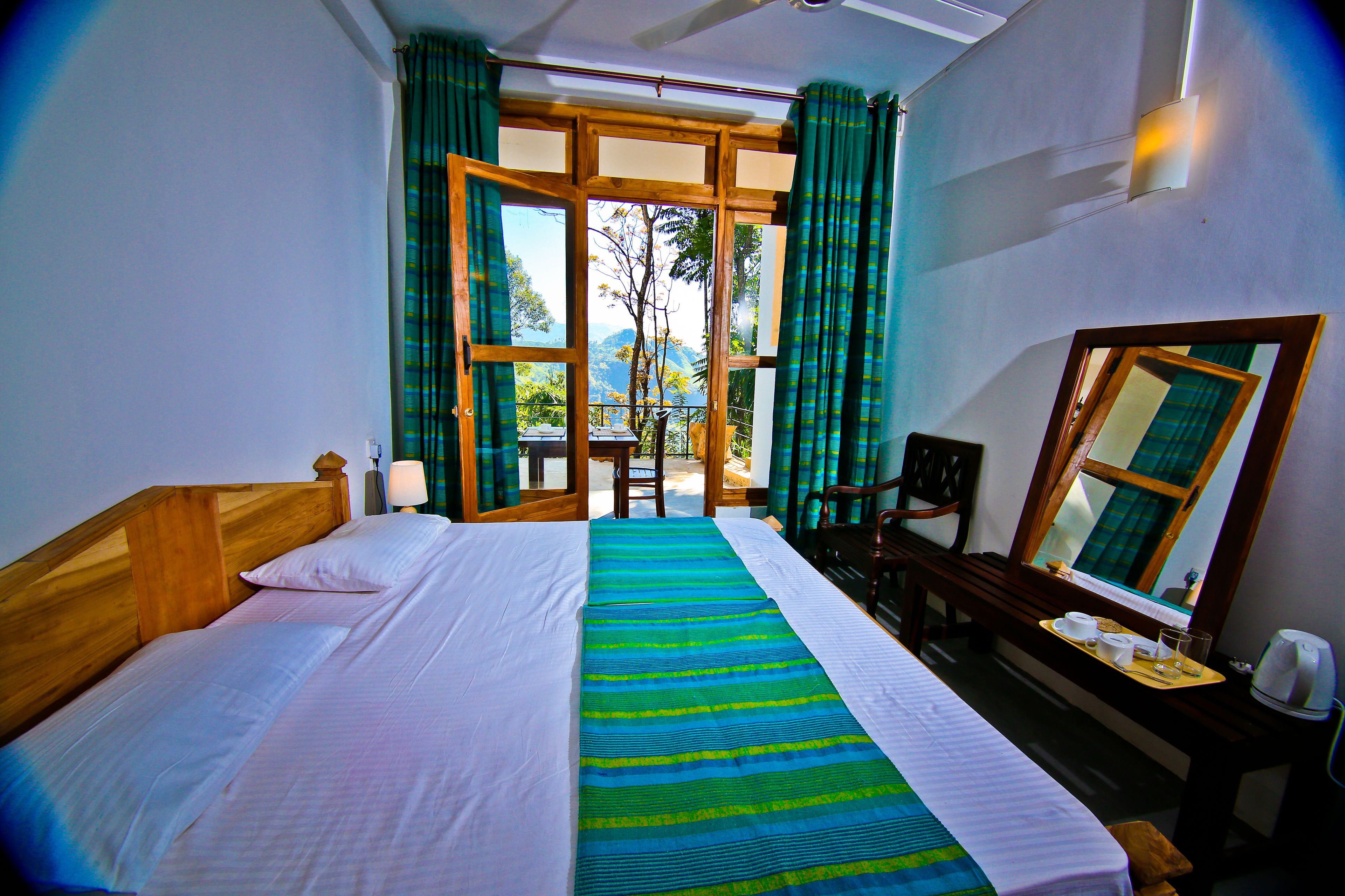 Bronze | Iron/ironing board (on request), WiFi (free), bed sheets