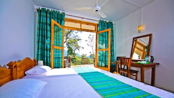 Gold | Iron/ironing board, free WiFi, bed sheets