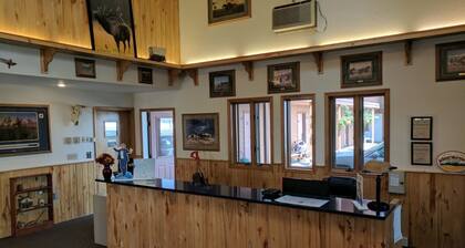 Travelodge by Wyndham Three Forks