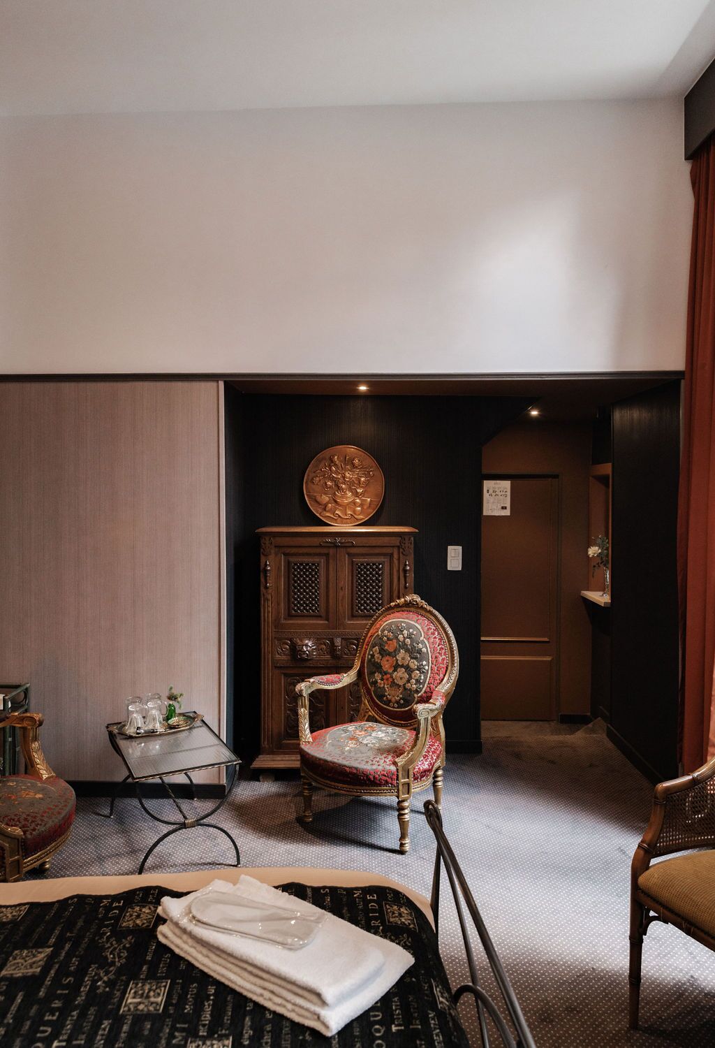 desk, blackout curtains, iron/ironing board, cots/infant beds