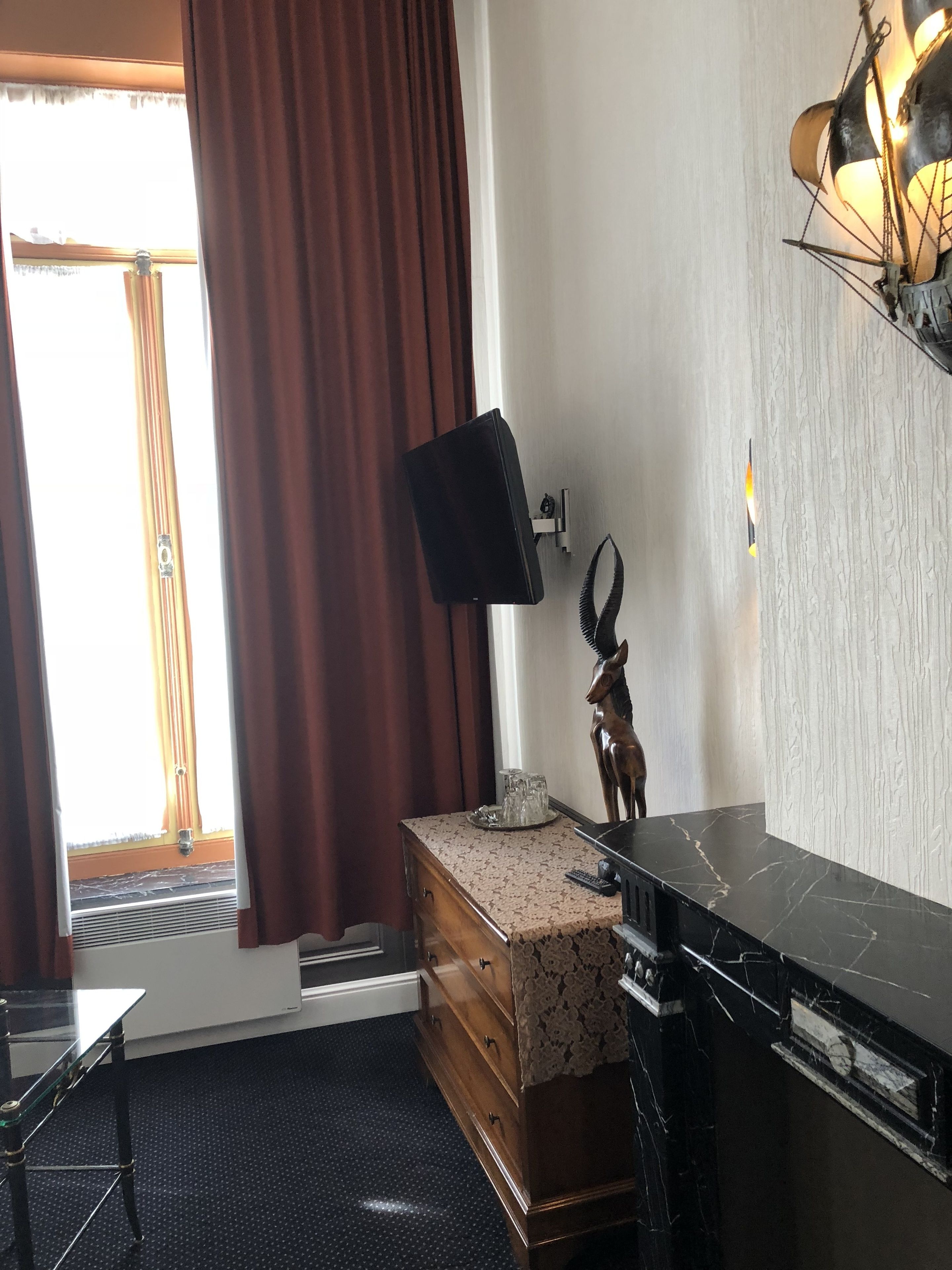 superior double room, bathtub | desk, blackout curtains, iron/ironing board, cots/infant beds