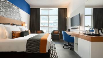Waterpark Staycation Package - TRYP Room | Selimut bulu angsa, minibar, brankas, dan didekorasi berbeda-beda