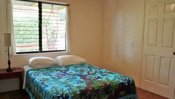 Standard House, 4 Bedrooms, Ocean View | 4 bilik tidur, katil lipat simpan percuma, Wi-fi percuma