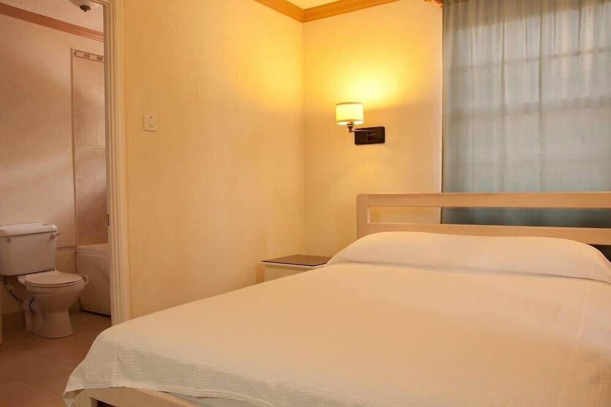 1 bedroom, in-room safe, individually furnished, desk