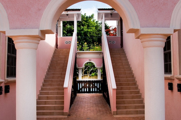 Entrée de l’hébergement