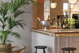 Bar (en el alojamiento)