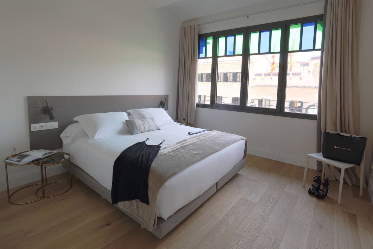 Comfort Penthouse, 3 Bedrooms (Duplex) | In-room safe, soundproofing, iron/ironing board, cribs (free)