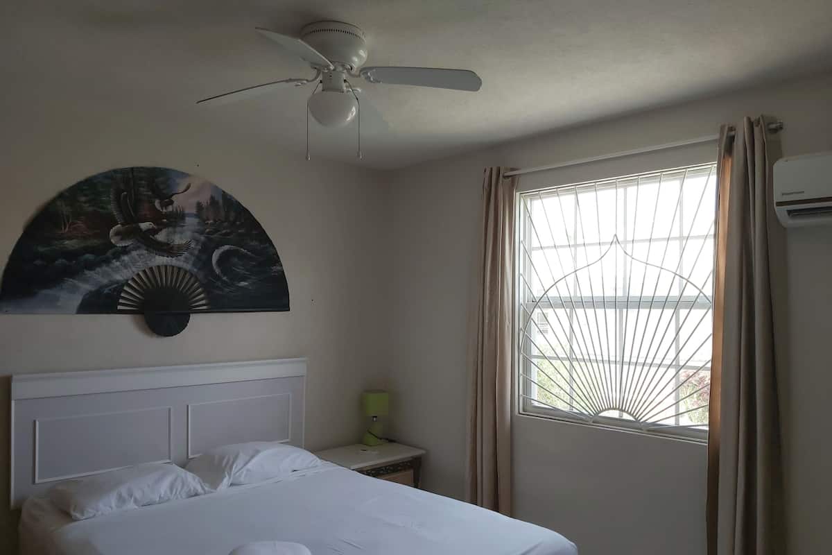 1 bedroom, in-room safe, desk, iron/ironing board