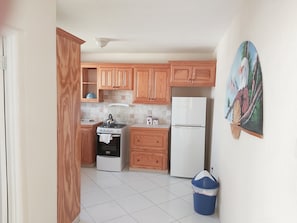Private kitchen - Clearwater Apartments (Oistins)