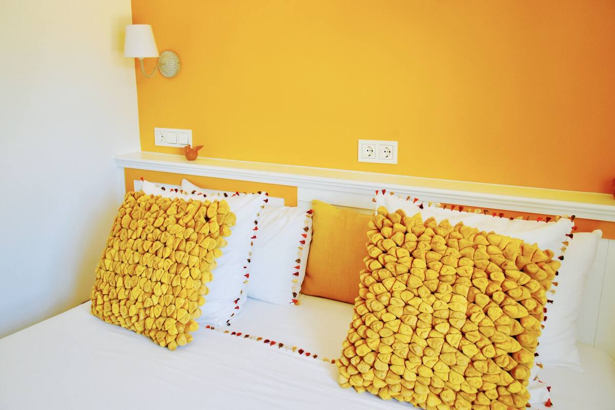 Double Room, Valley View (Yellow/Amarilla/Jaune) | Iron/ironing board, free WiFi, bed sheets