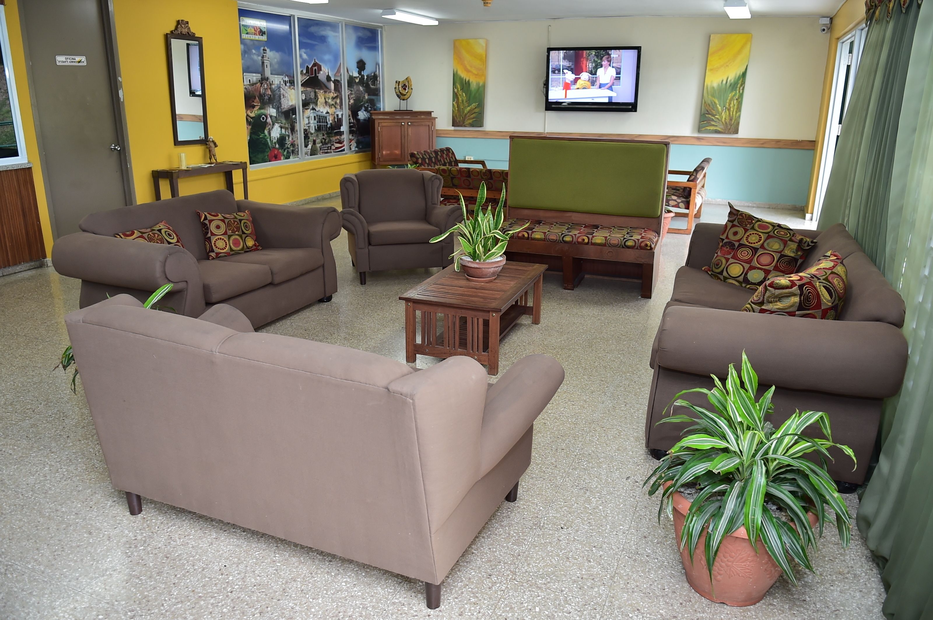 Área de estar no saguão