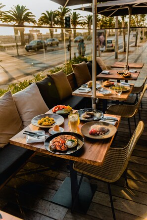 Free daily buffet breakfast  - Lagos Avenida Hotel (Lagos)