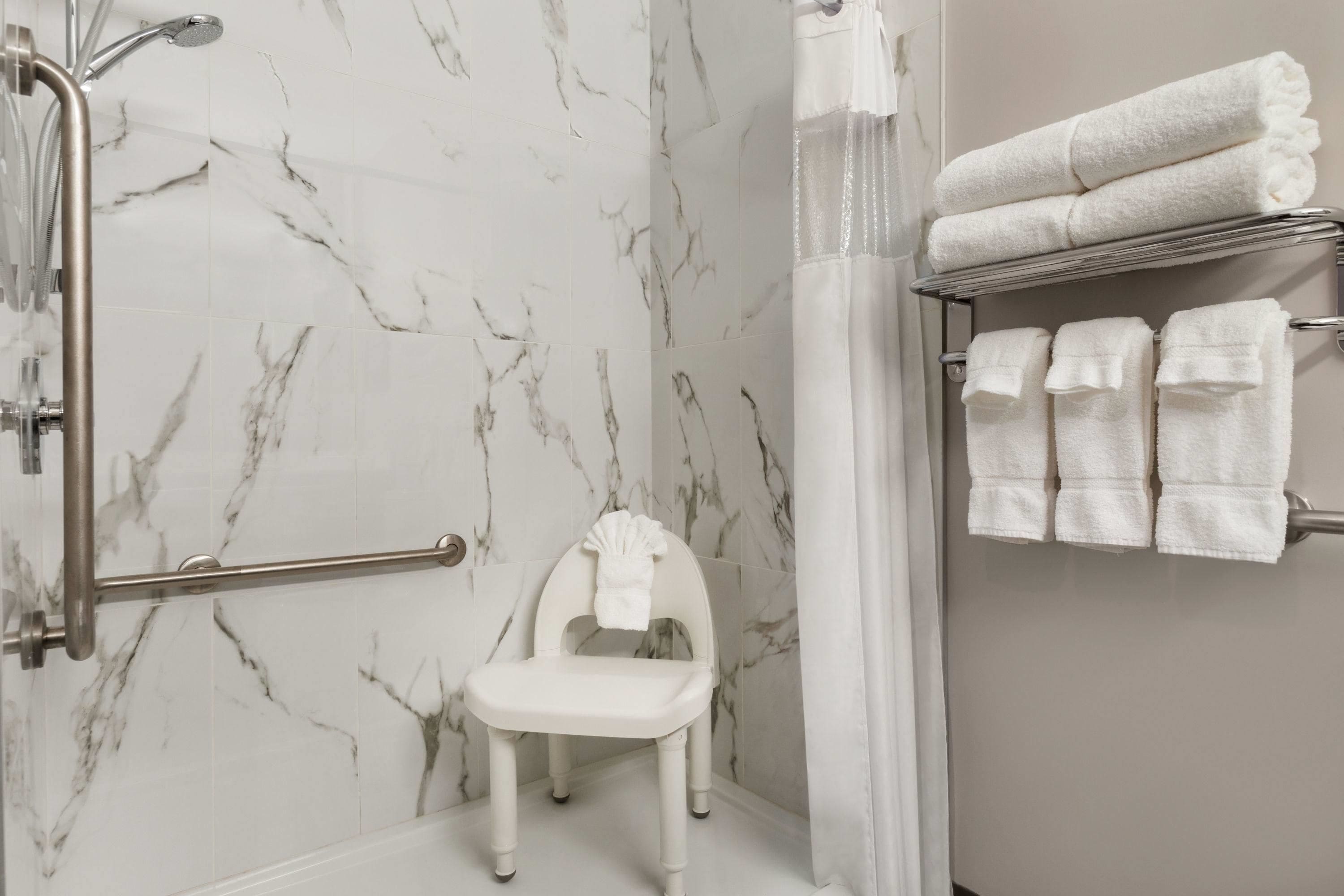 combined shower/bathtub, free toiletries, hair dryer, towels