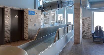 Days Inn by Wyndham Calgary North Balzac