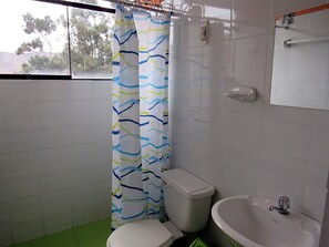 Double Room, Private Bathroom | Bathroom | Free toiletries, hair dryer, towels