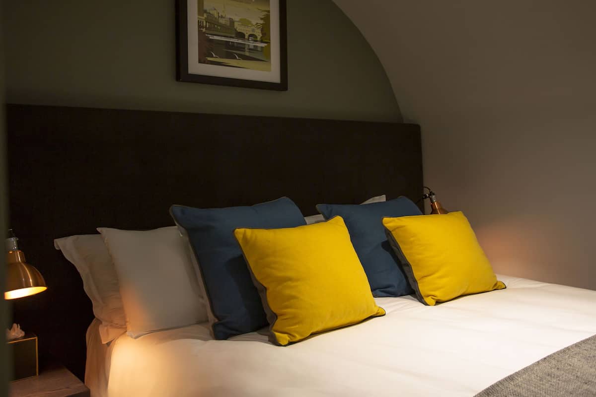 Suite, 1 cama King size (Underground Vaulted) | Ropa de cama hipoalergénica, minibar y decoración personalizada