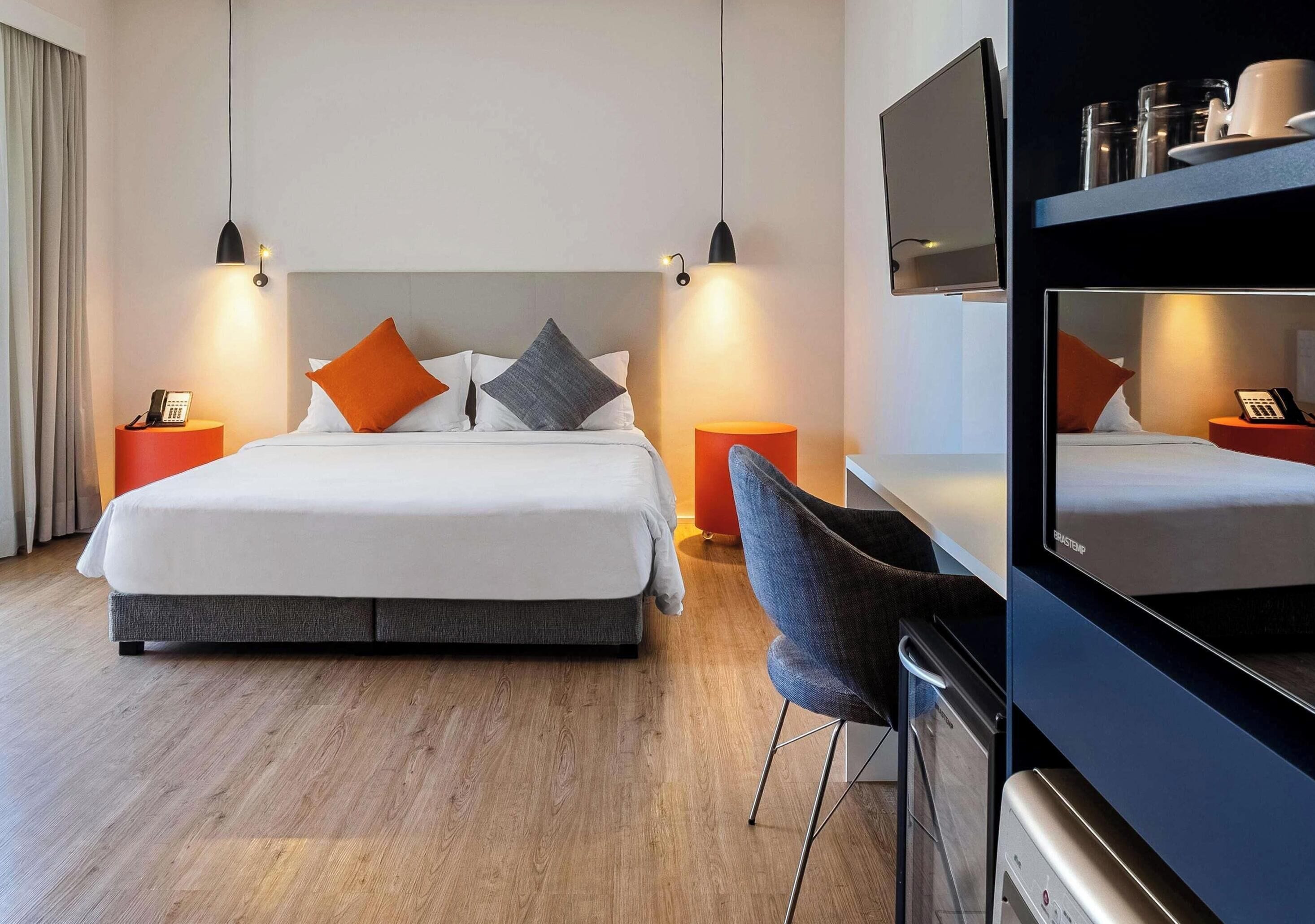Superior Apartment, 1 Double Bed, Accessible, Kitchen | In-room safe, desk, laptop workspace, blackout curtains