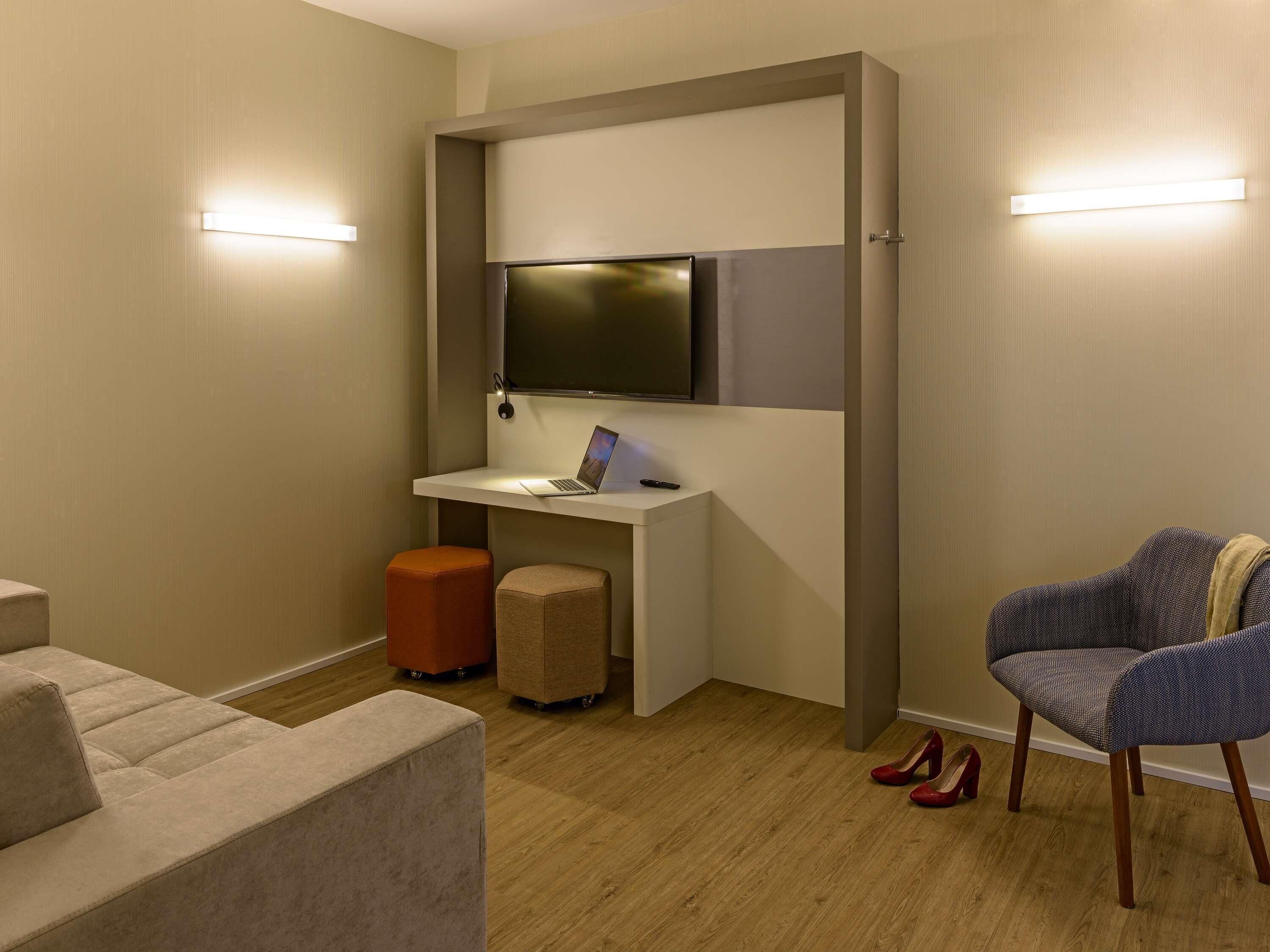 Superior Apartment, 1 Double Bed with Sofa bed, Kitchen | In-room safe, desk, laptop workspace, blackout curtains