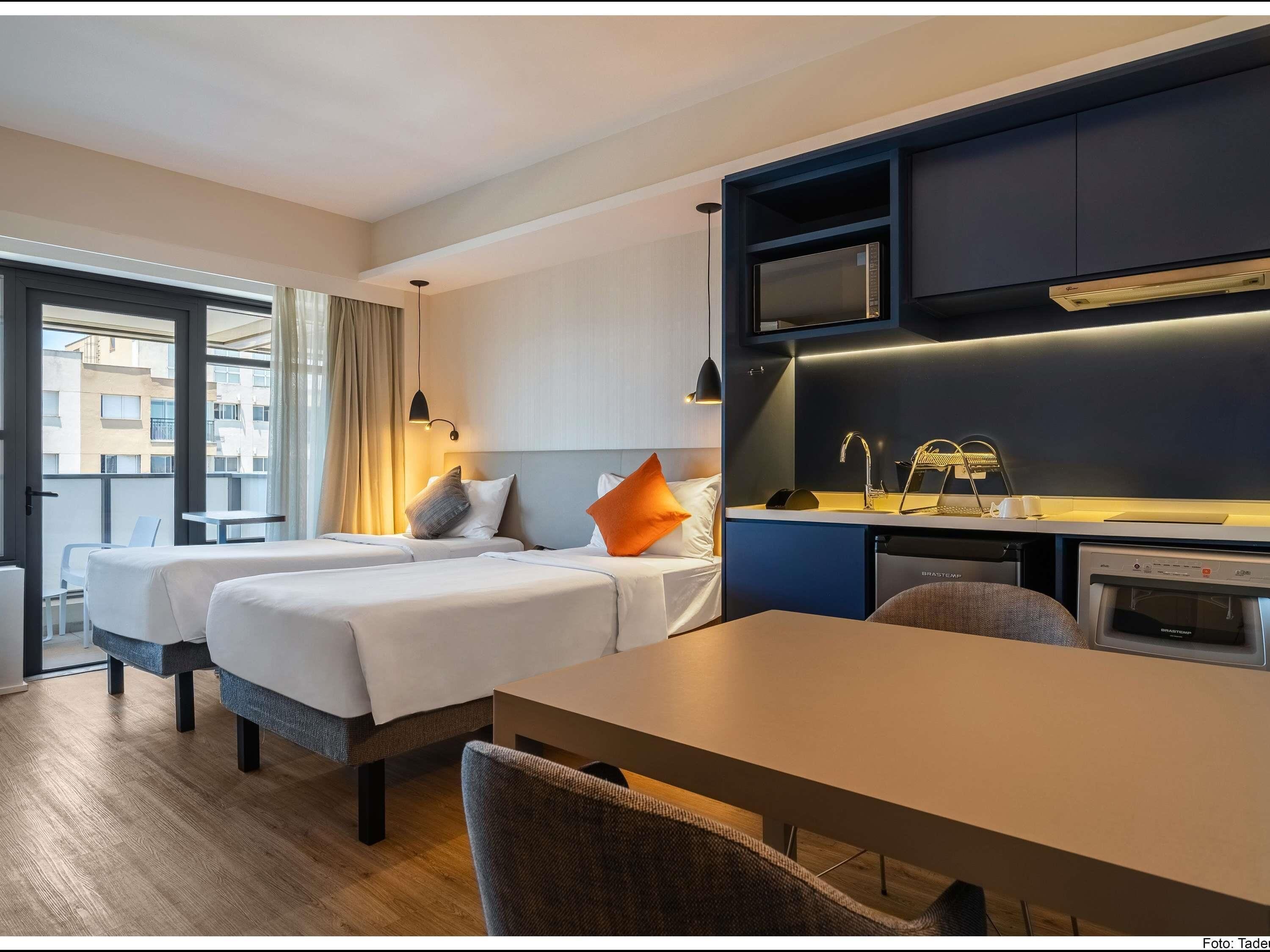 Superior-Apartment, 2 Einzelbetten | Zimmersafe, Schreibtisch, laptopgeeigneter Arbeitsplatz