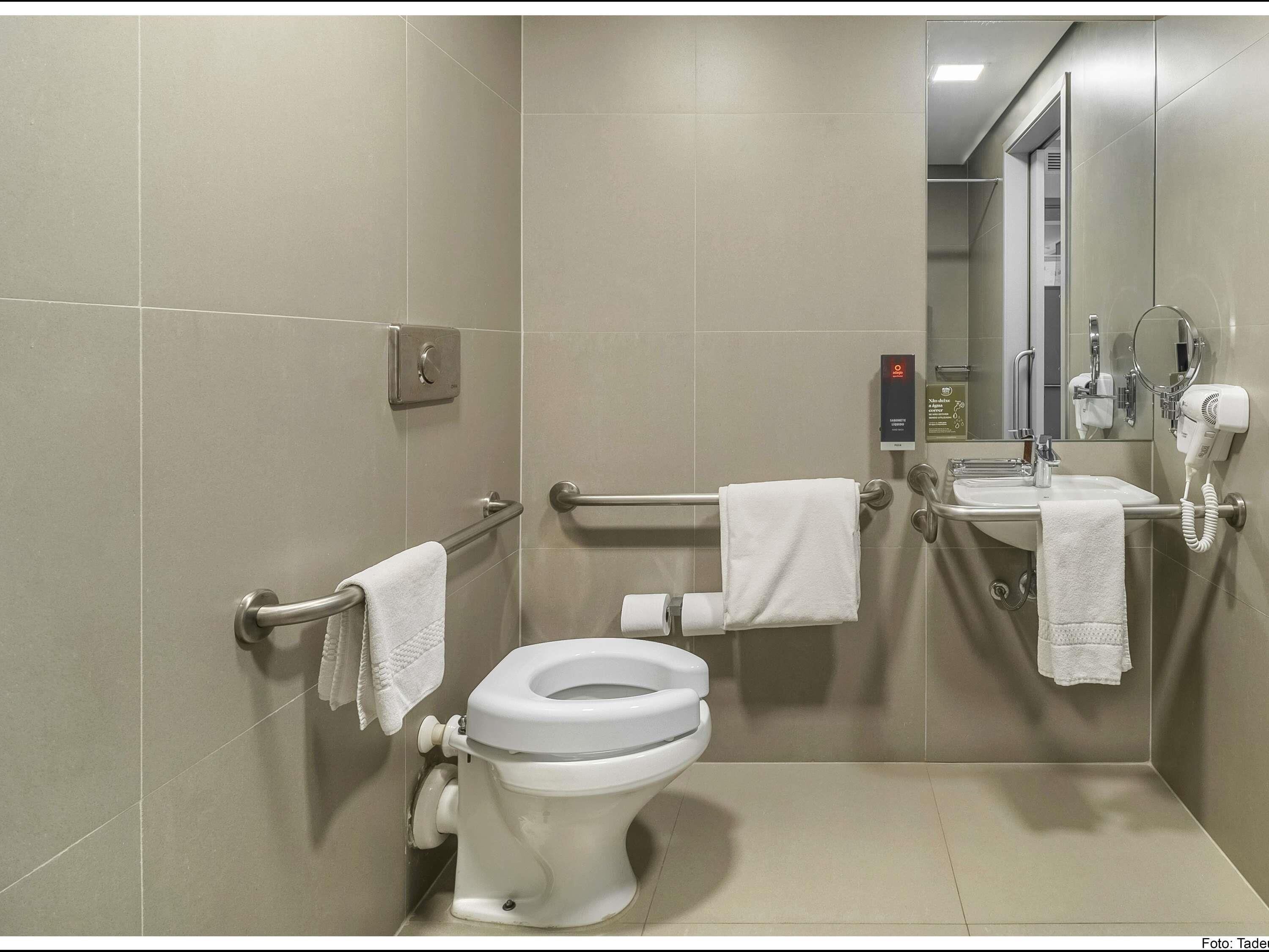 高级公寓, 1 张双人床, 无障碍, 厨房 | 客房内保险箱、办公桌、笔记本电脑工作区、遮光窗帘