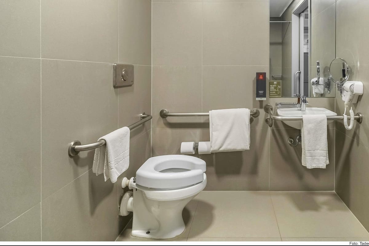 高级公寓, 1 张双人床, 无障碍, 厨房 | 客房内保险箱、办公桌、笔记本电脑工作区、遮光窗帘