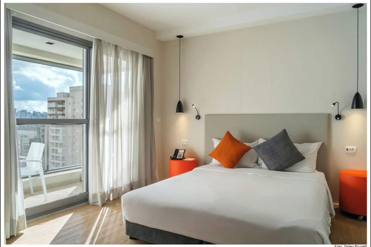 Superior Apartment, 1 Double Bed, Accessible, Kitchen | In-room safe, desk, laptop workspace, blackout drapes