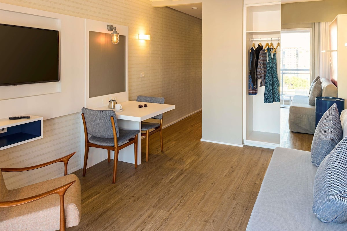 Deluxe Apartment, 1 Double Bed with Sofa bed, Kitchen | In-room safe, desk, blackout curtains, soundproofing