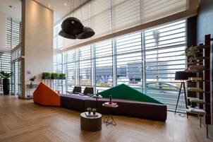 Sittområde i lobbyn