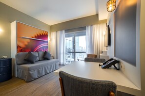In-room safe, desk, blackout curtains, soundproofing - Mercure São Bernardo Do Campo (São Bernardo do Campo)