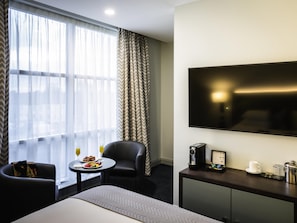 Privilege, Chambre, 1 très grand lit
