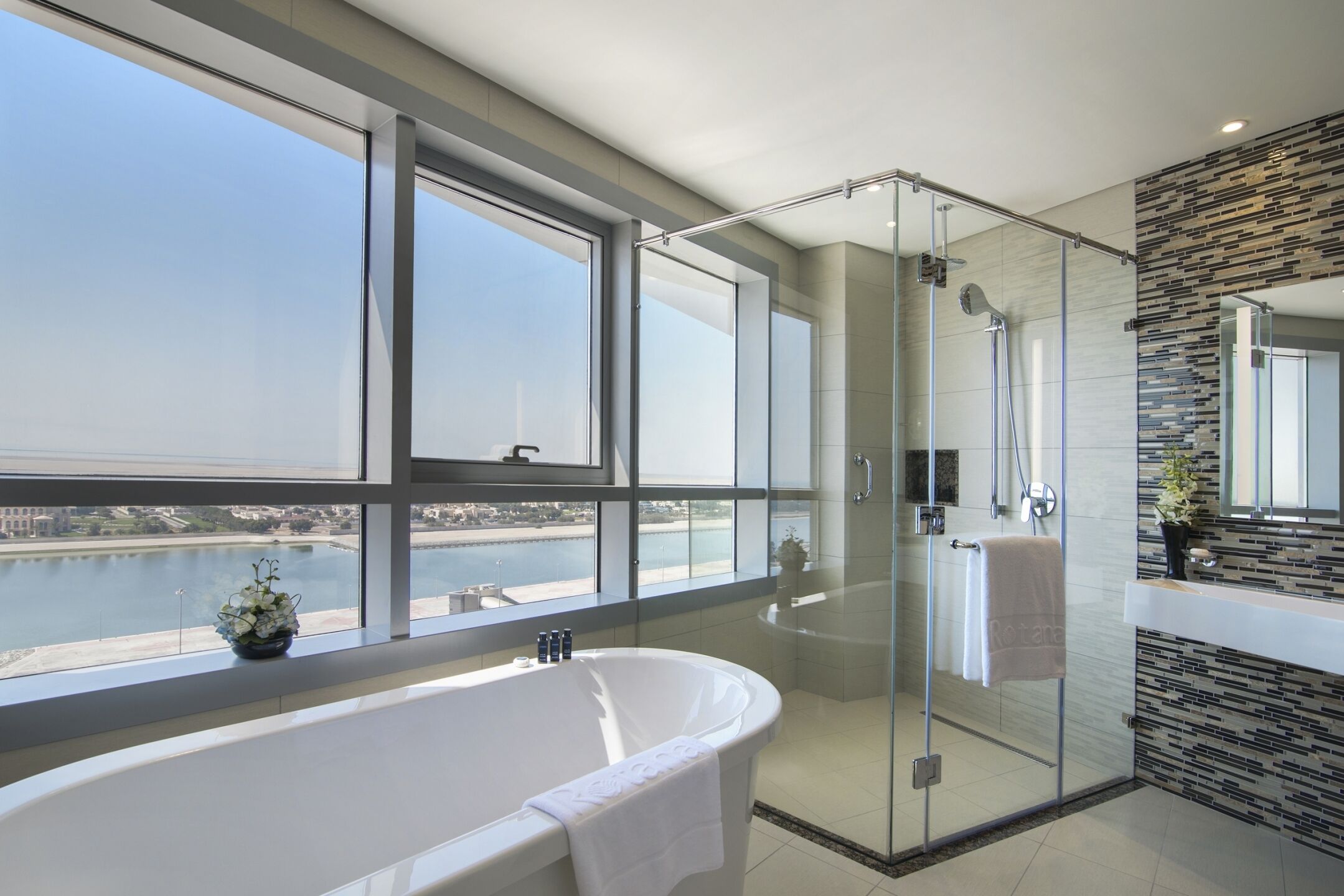 Foto - Pearl Rotana Capital Centre