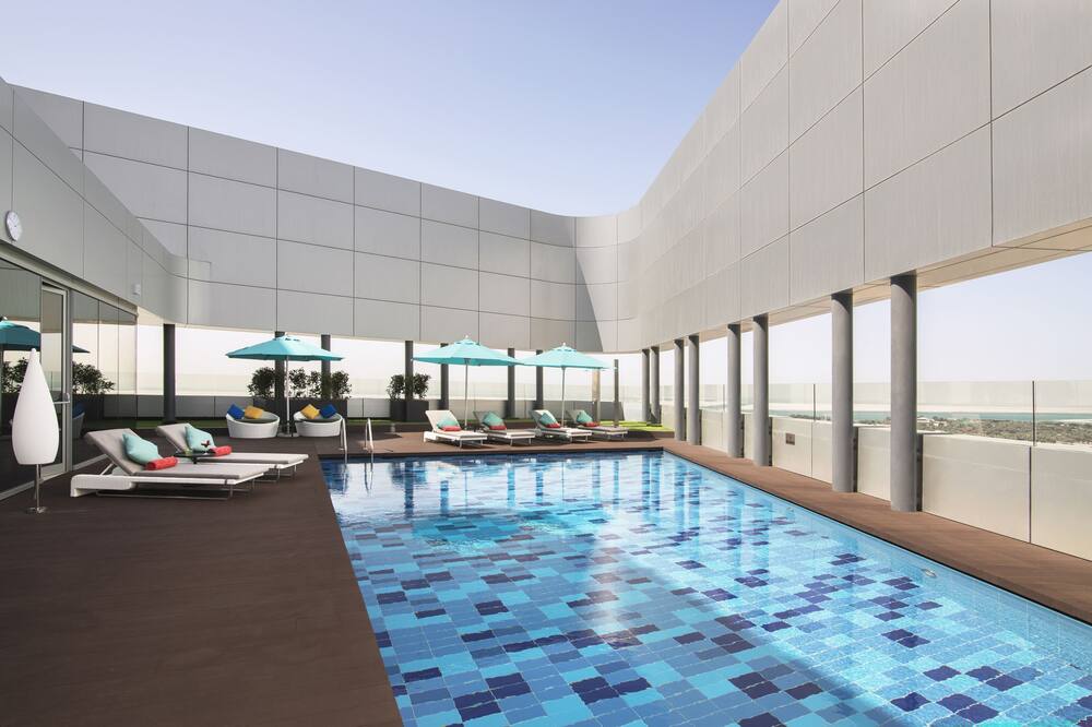 Pearl Rotana Capital Centre