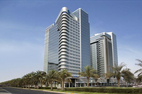 Pearl Rotana Capital Centre - Image 3