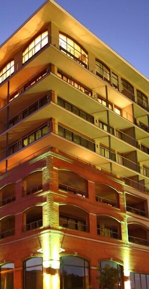 Exterior - Afribode Fountains Apartments (Cape Town)