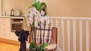 Maple Cottage | Living area