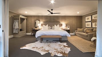 Chambre Double Confort, 1 chambre | Literie de qualité supérieure, coffres-forts dans les chambres, bureau
