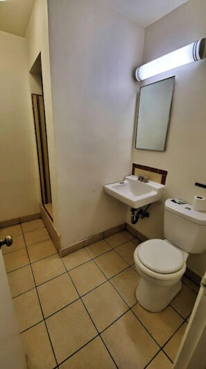 Bathroom - Santa Fe Motel Tehachapi by Hotel O (Tehachapi)